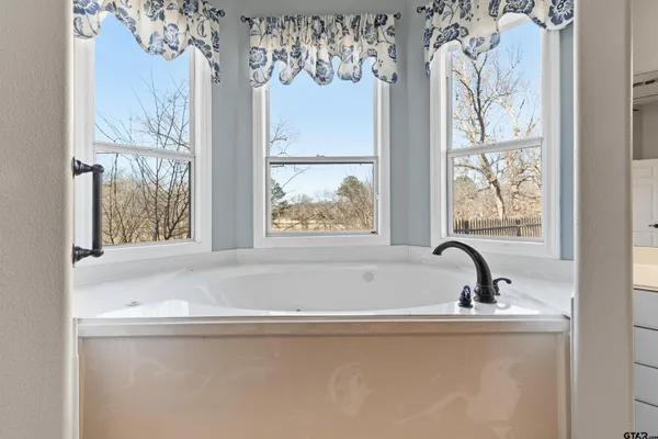 $535,000 | 7031 Ridge Pl Circle, Tyler, TX 75703