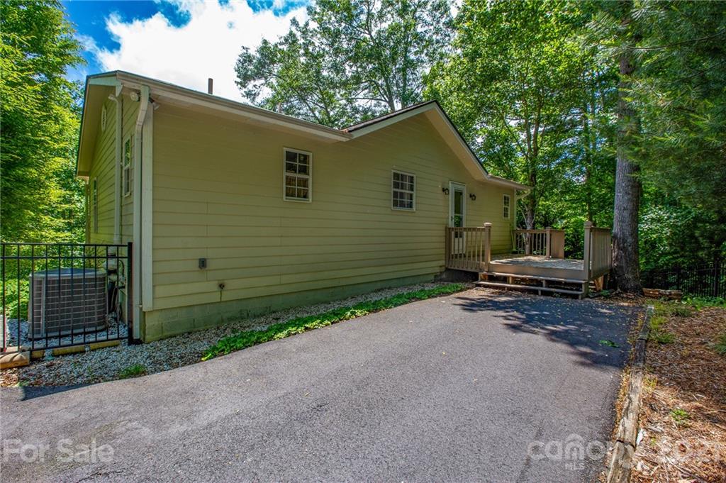 210 Riene Road Swannanoa, NC 28778 - Photo 30 of 37 Gallery Image 30