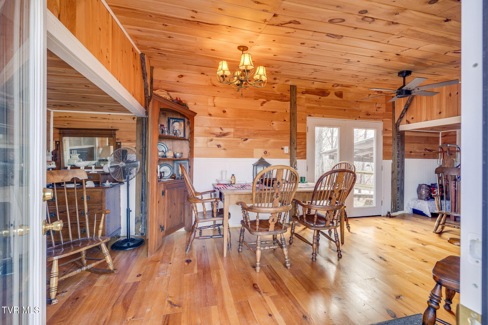 309 Holston Mountain Road, Unit 3 Elizabethton, TN 37643 - Photo 20 of 29 004