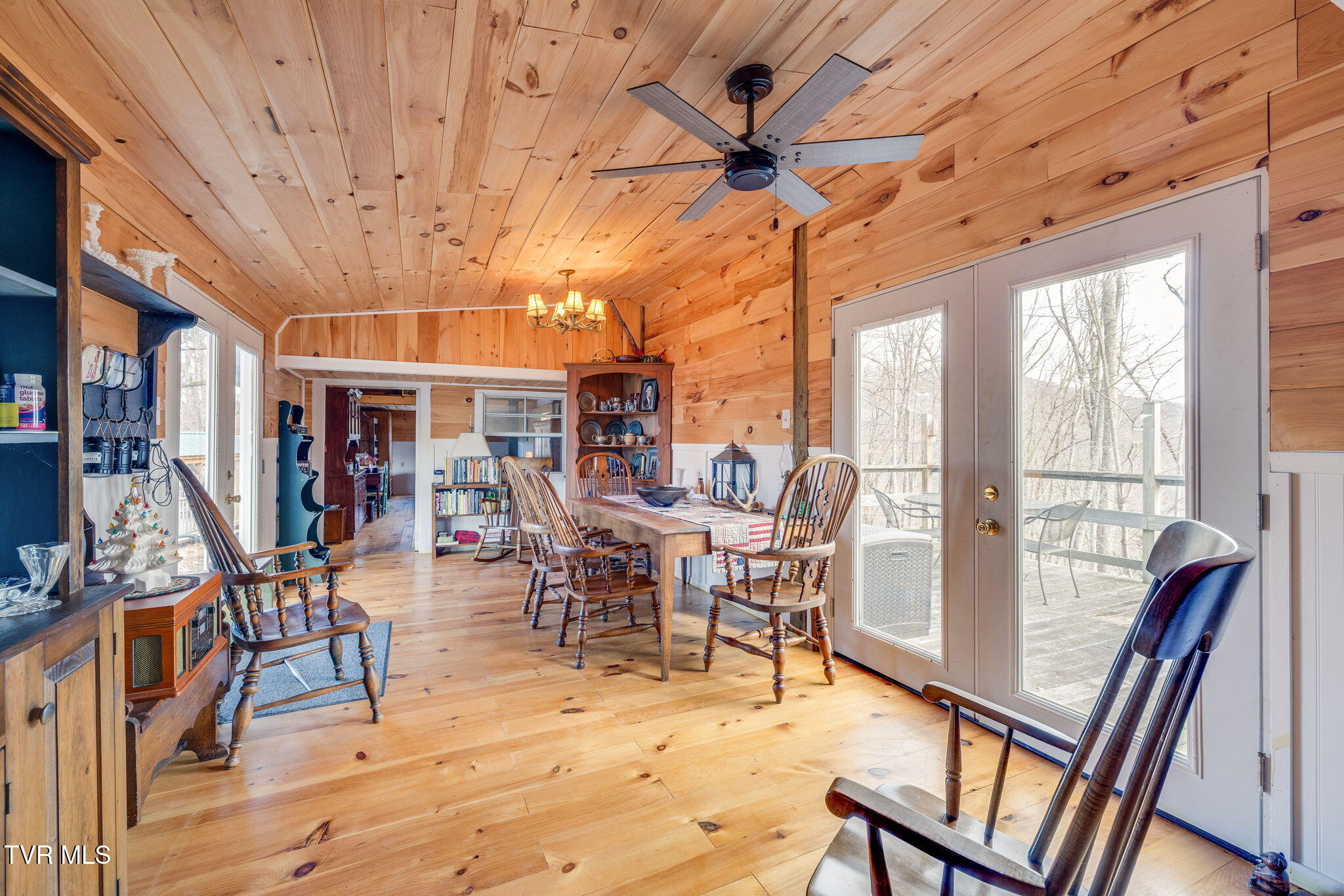 309 Holston Mountain Road, Unit 3 Elizabethton, TN 37643 - Photo 22 of 29 006