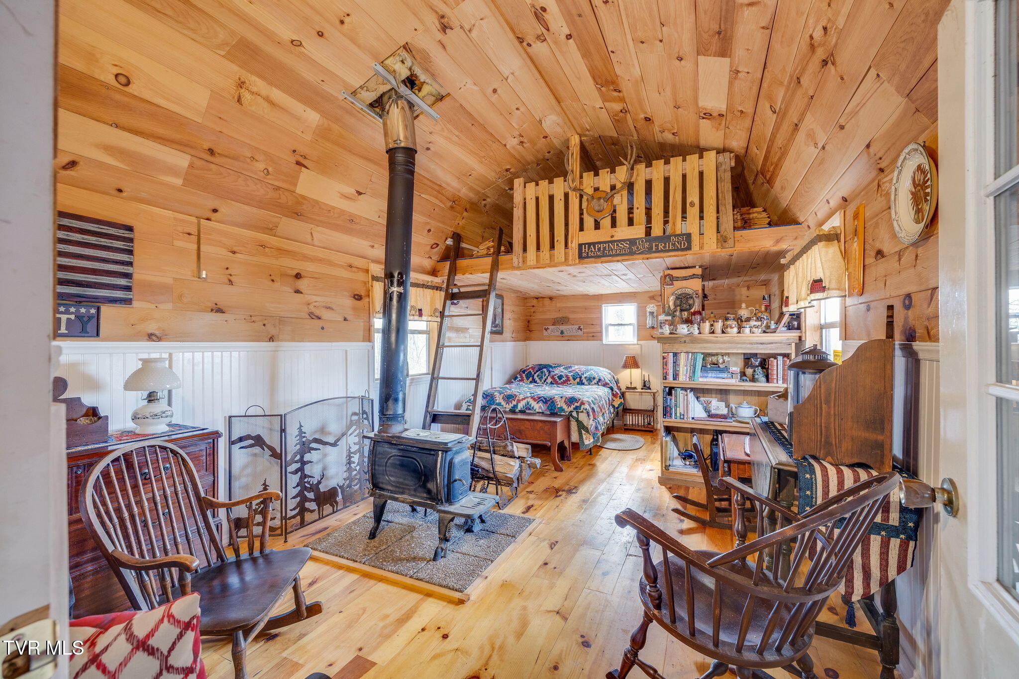 309 Holston Mountain Road, Unit 3 Elizabethton, TN 37643 - Photo 23 of 29 007