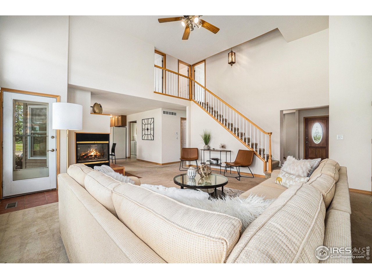 1625 Green Ridge Road Berthoud, CO 80513 - Photo 9 of 35 Living Room