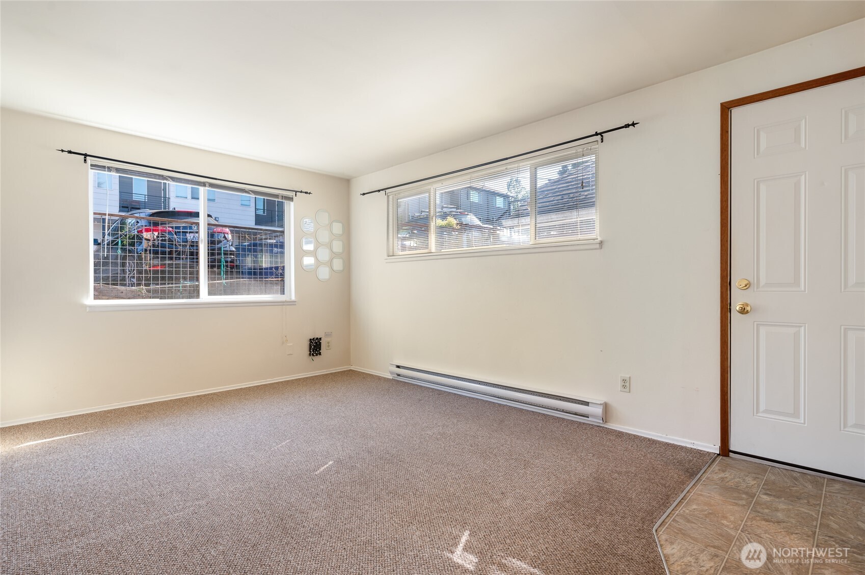 633 West Emerson Street Seattle, WA 98119 - Photo 16 of 25 an empty room with windows