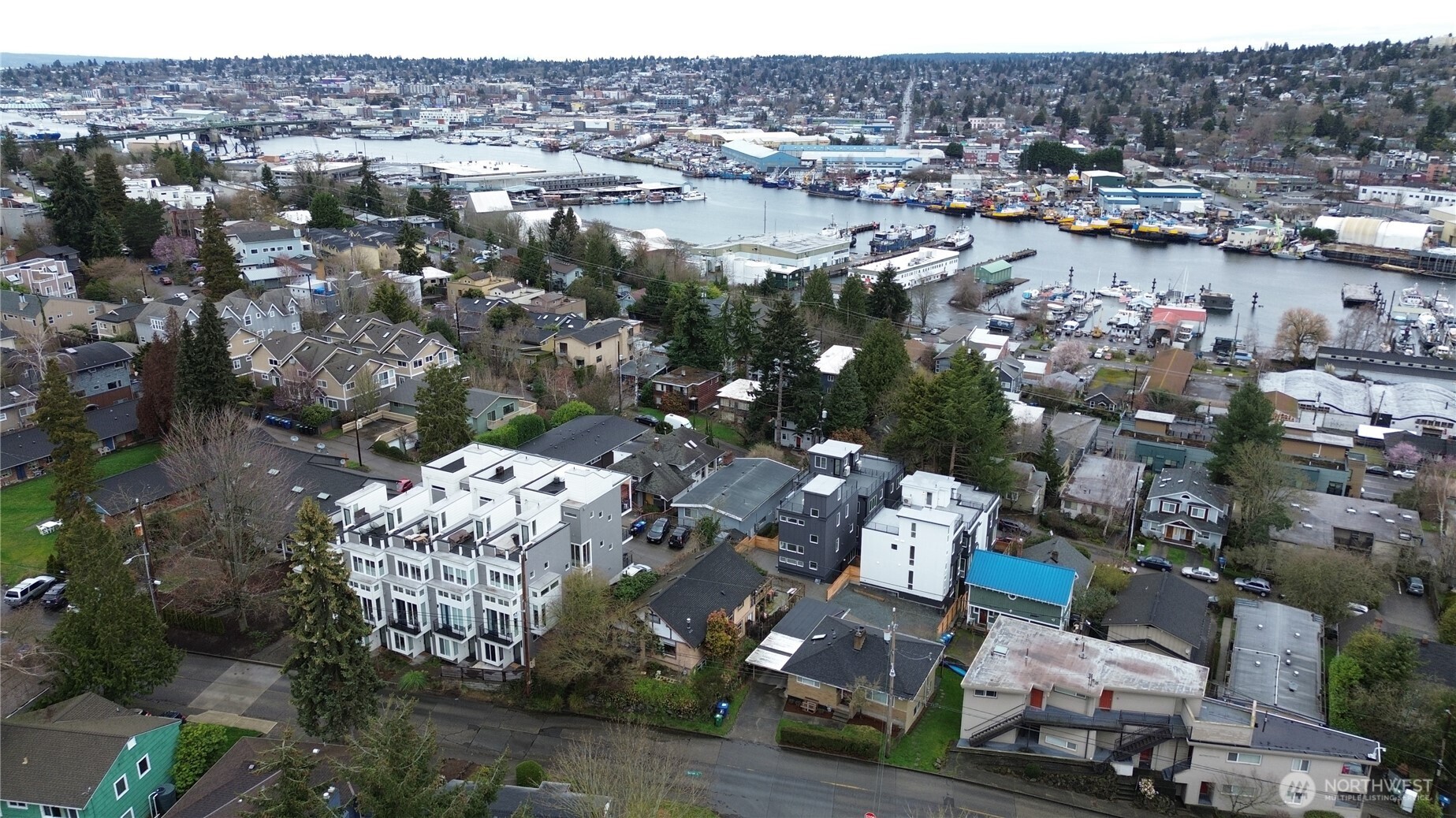 633 West Emerson Street Seattle, WA 98119 - Photo 4 of 25 a city view
