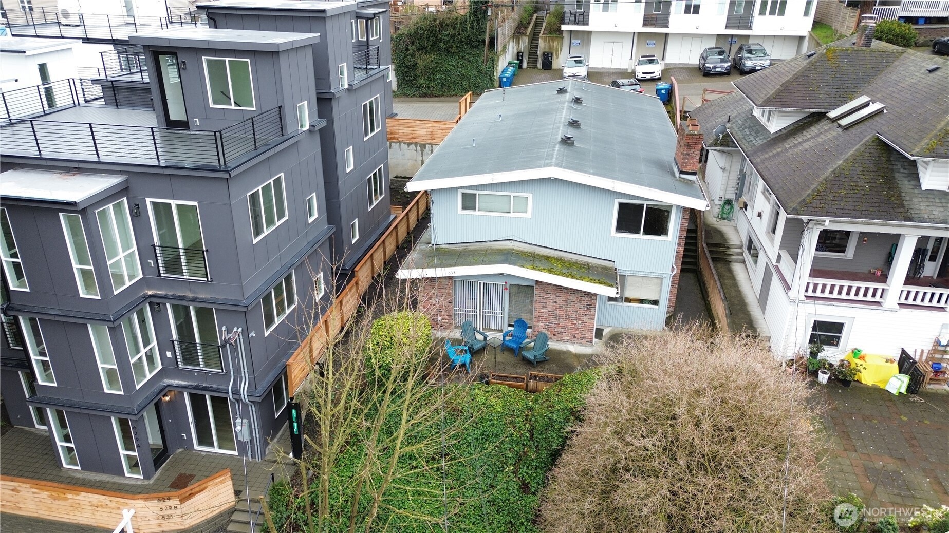 633 West Emerson Street Seattle, WA 98119 - Photo 6 of 25 a view of a big building with many windows