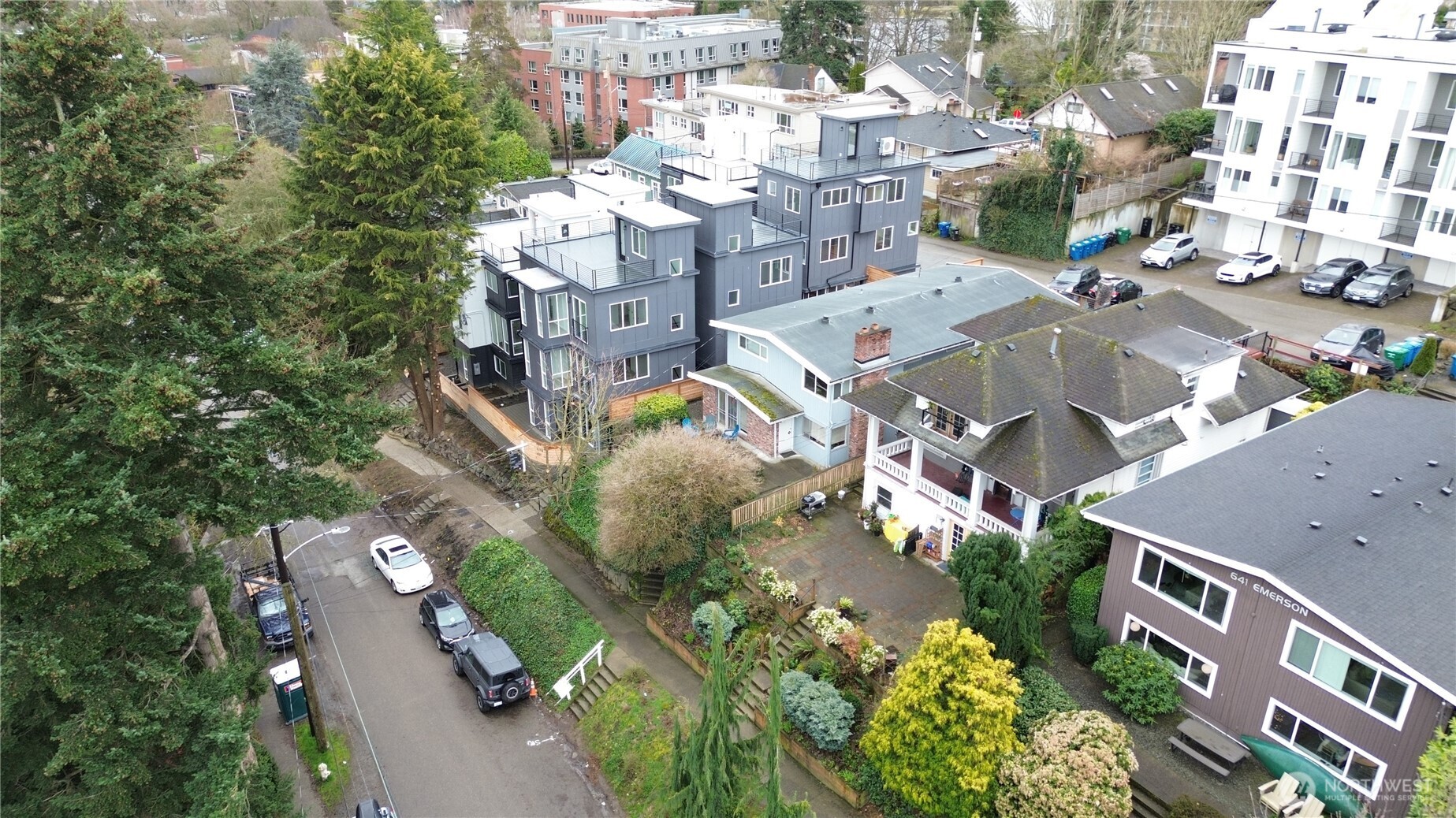 633 West Emerson Street Seattle, WA 98119 - Photo 8 of 25 a view of city