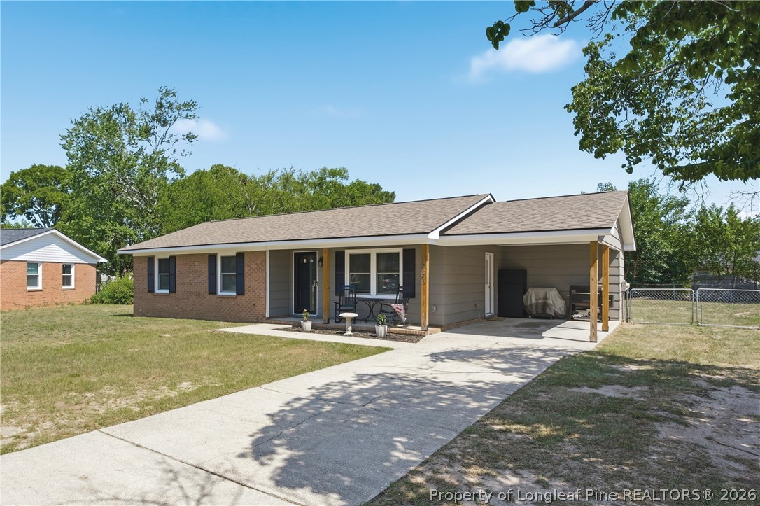 5931 Spinner Road Hope Mills, NC 28348 - Photo 3 of 44 Gallery Image 3