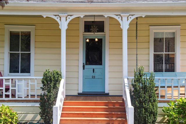 a view of entryway and workspace