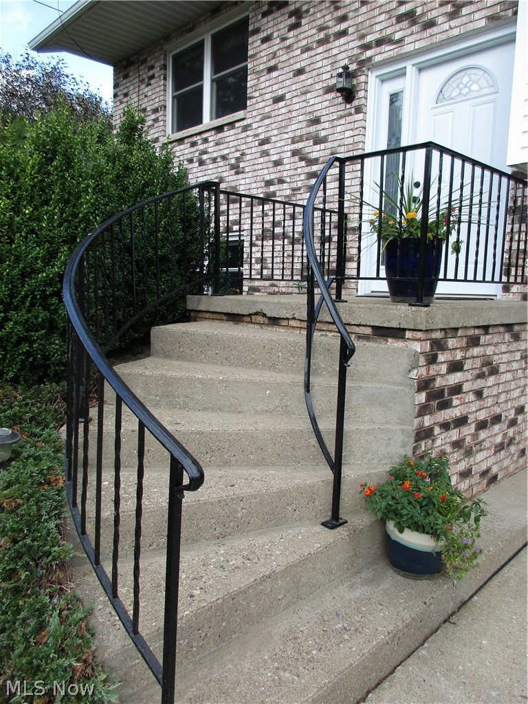 4738 Barnett Ridge Road Fleming, OH 45729 - Photo 3 of 32 Entrance