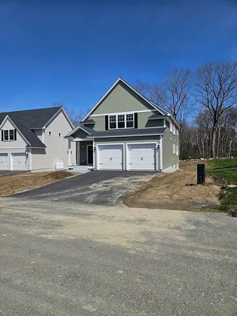 $950,000 | 9 Gaskins Lane, Ayer, MA 01432