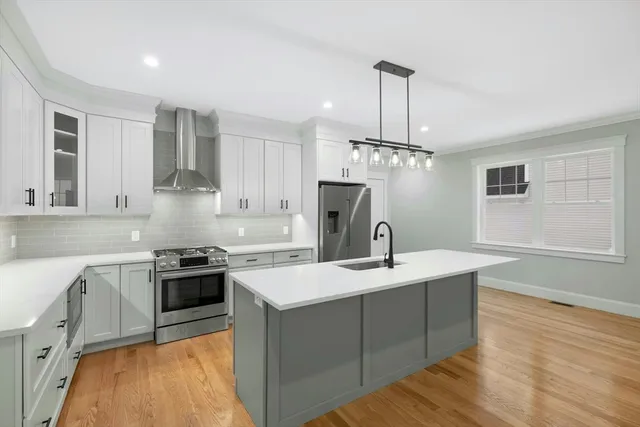 $950,000 | 9 Gaskins Lane, Ayer, MA 01432