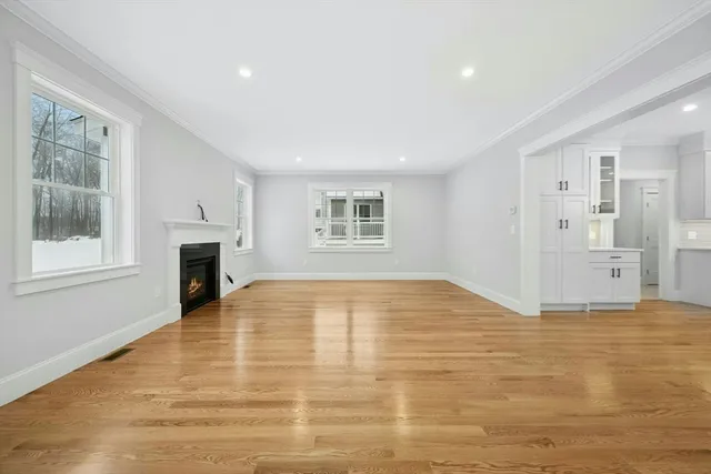 $950,000 | 9 Gaskins Lane, Ayer, MA 01432