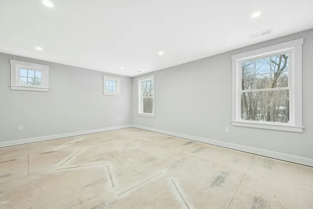 $950,000 | 9 Gaskins Lane, Ayer, MA 01432