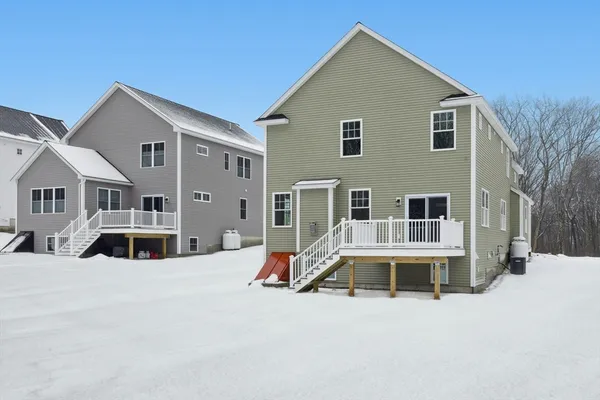 $950,000 | 9 Gaskins Lane, Ayer, MA 01432