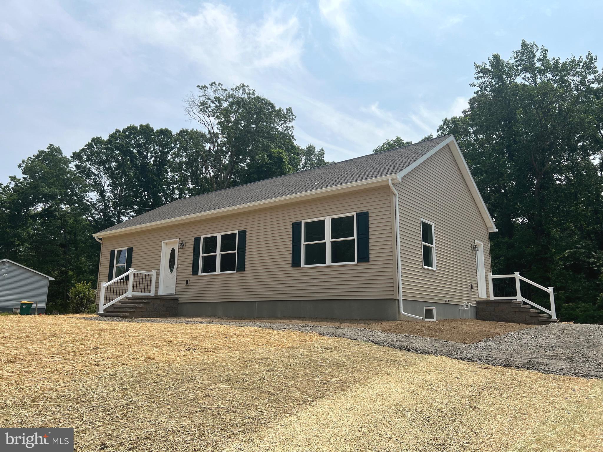 666 Irving Avenue Bridgeton, NJ 08302 - Photo 38 of 41 a house view with a backyard space