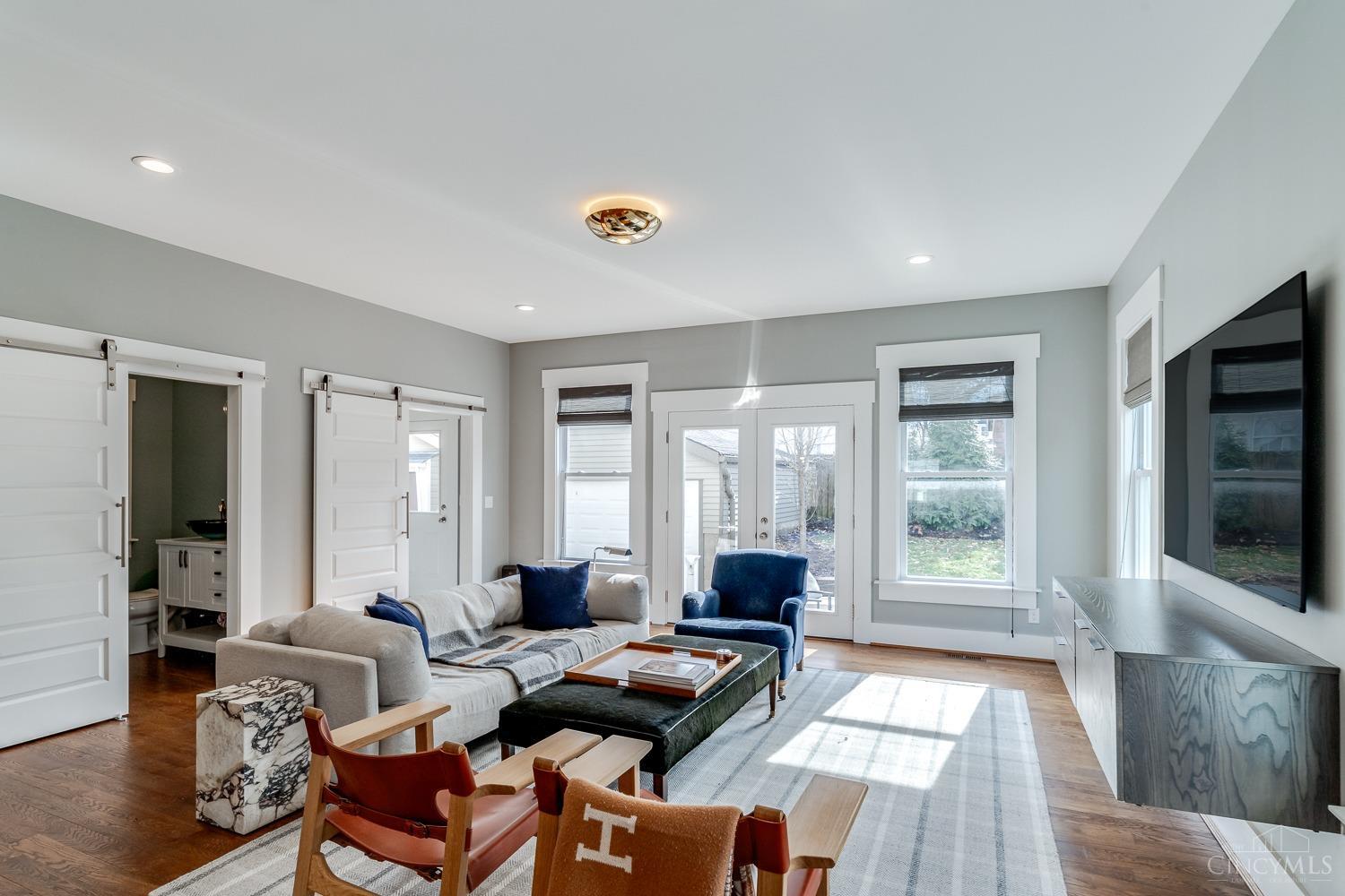 2527 Ritchie Avenue Cincinnati, OH 45208 - Photo 10 of 28 Gallery Image 10
