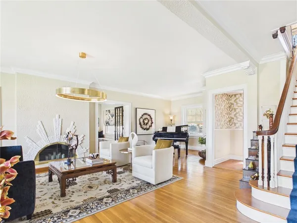 $650,000 | 304 West 9th Street, Fort Scott, KS 66701