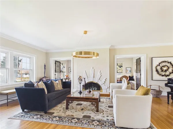 $650,000 | 304 West 9th Street, Fort Scott, KS 66701