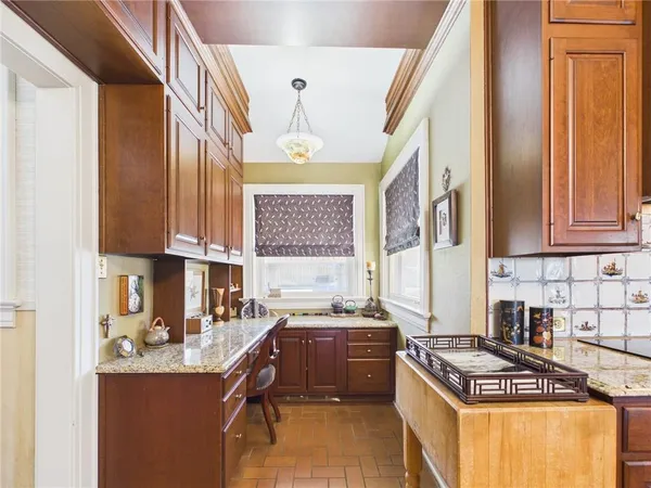 $650,000 | 304 West 9th Street, Fort Scott, KS 66701