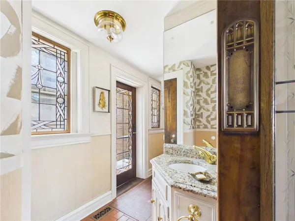 $650,000 | 304 West 9th Street, Fort Scott, KS 66701