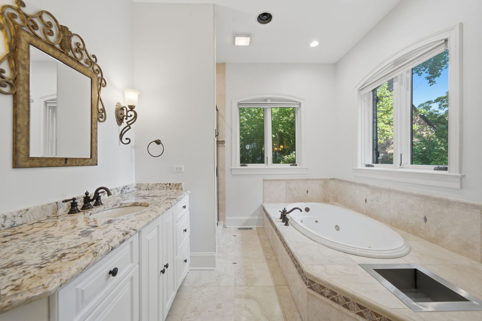 920 Raleigh Road Glenview, IL 60025 - Photo 20 of 55