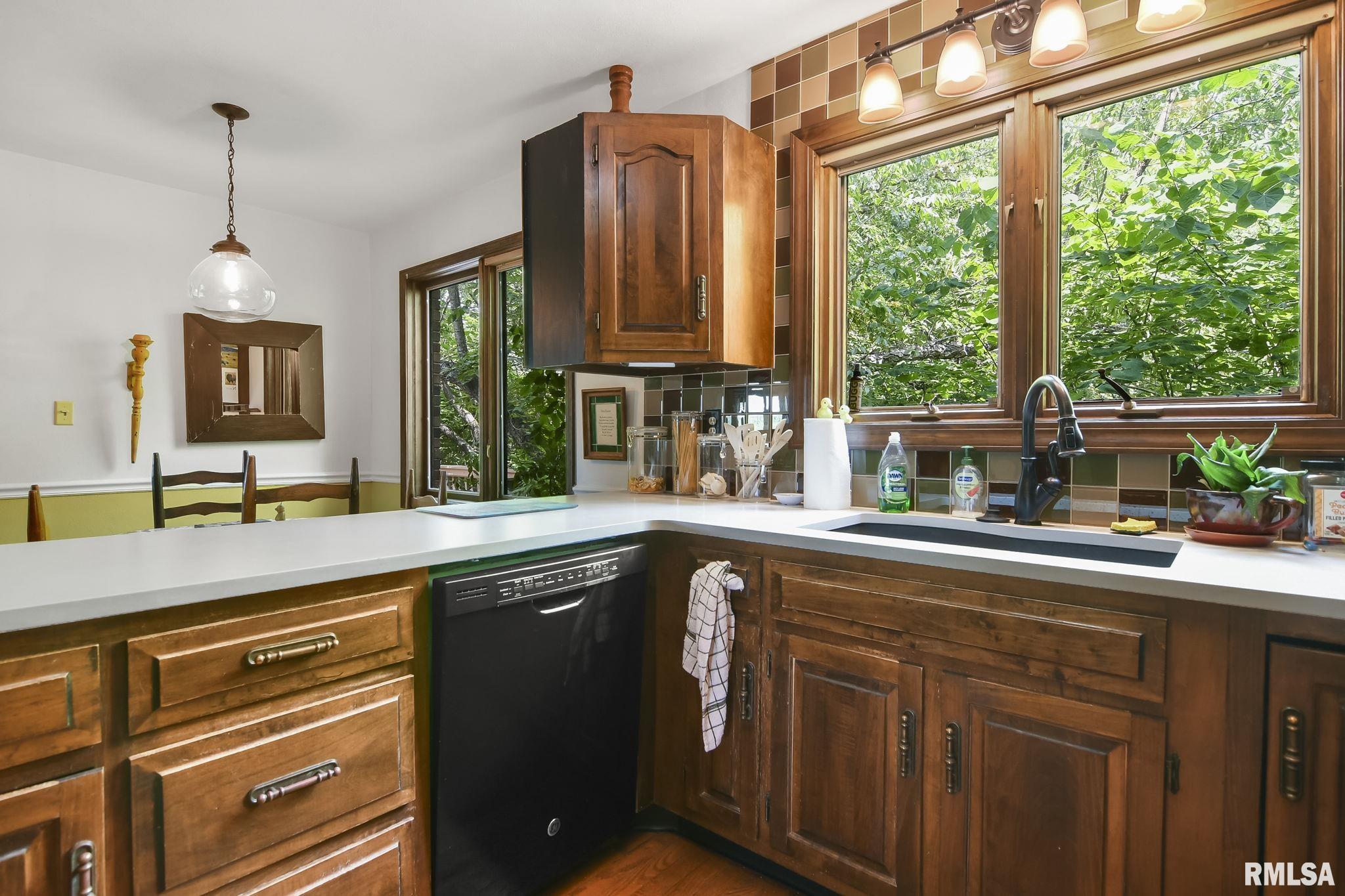 2238 Huff Road New Berlin, IL 62670 - Photo 11 of 39