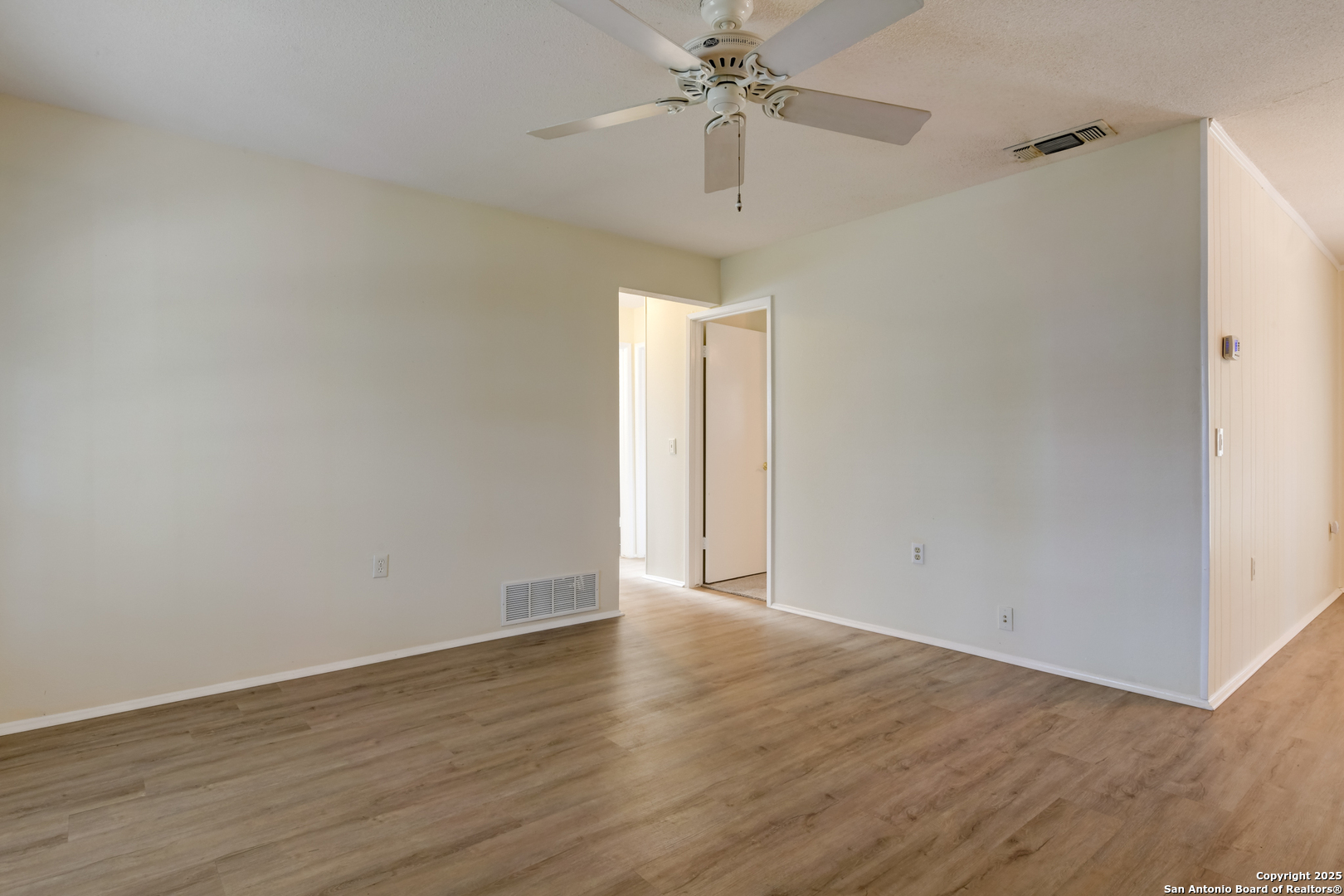 12401 Trailing Oaks Street Live Oak, TX 78233 - Photo 24 of 31 wooden floor in an empty room