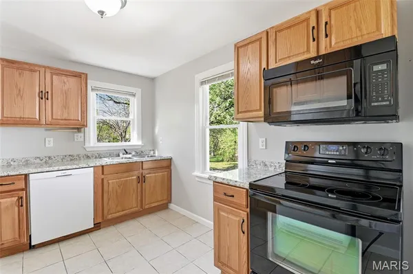 $180,000 | 306 Oaklawn Avenue, Warrenton, MO 63383