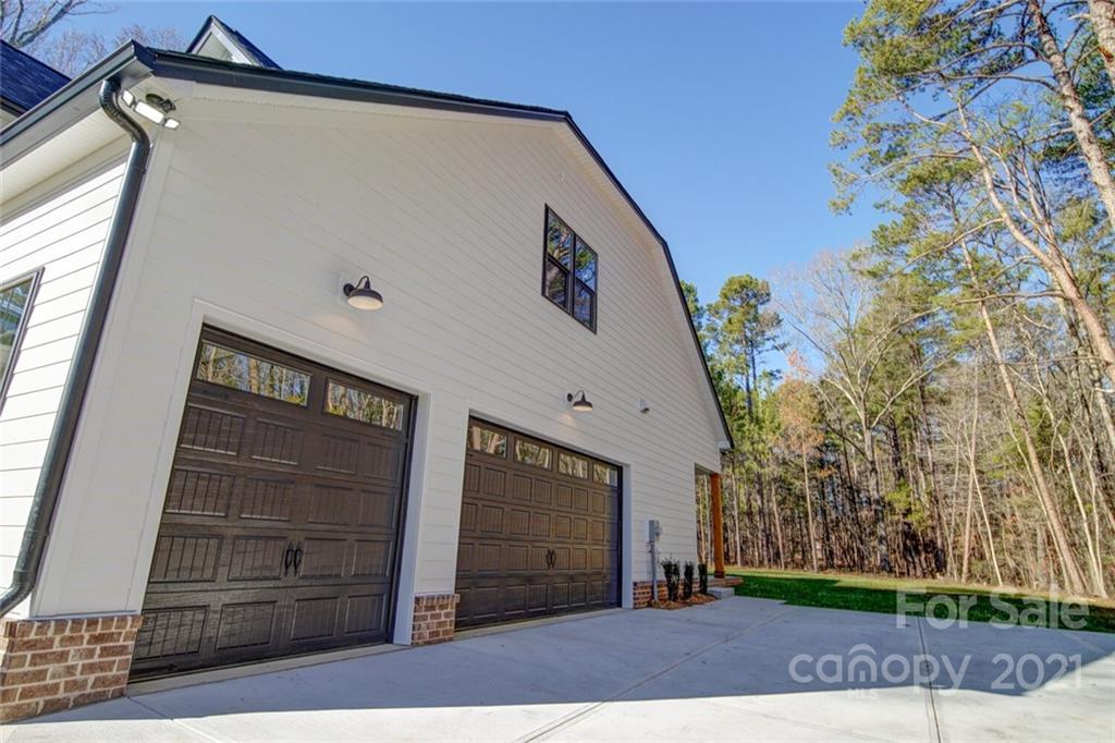 3017 McLendon Road Matthews, NC 28104 - Photo 5 of 47 a view of a door of the house