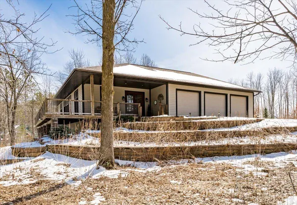 $1,095,000 | 92598 Spells Road, Sturgeon Lake, MN 55783