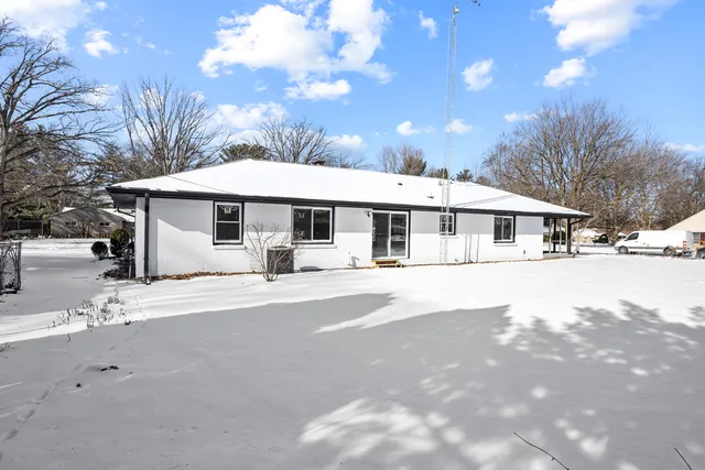 $315,000 | 521 Vale Avenue, Rockford, IL 61107