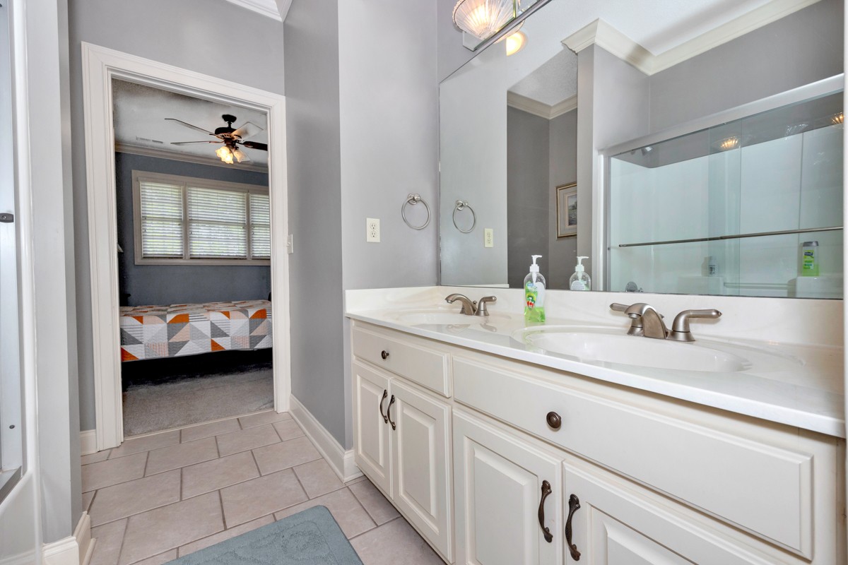 21 Meeting House Road Ardmore, TN 38449 - Photo 25 of 62 a en suite spacious bathroom with a double vanity sink and mirror