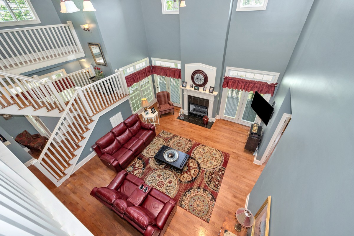 21 Meeting House Road Ardmore, TN 38449 - Photo 28 of 62 a living room with furniture and a flat screen tv