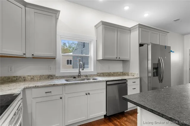 $295,000 | 1122 West 2nd Street, Madison, IN 47250