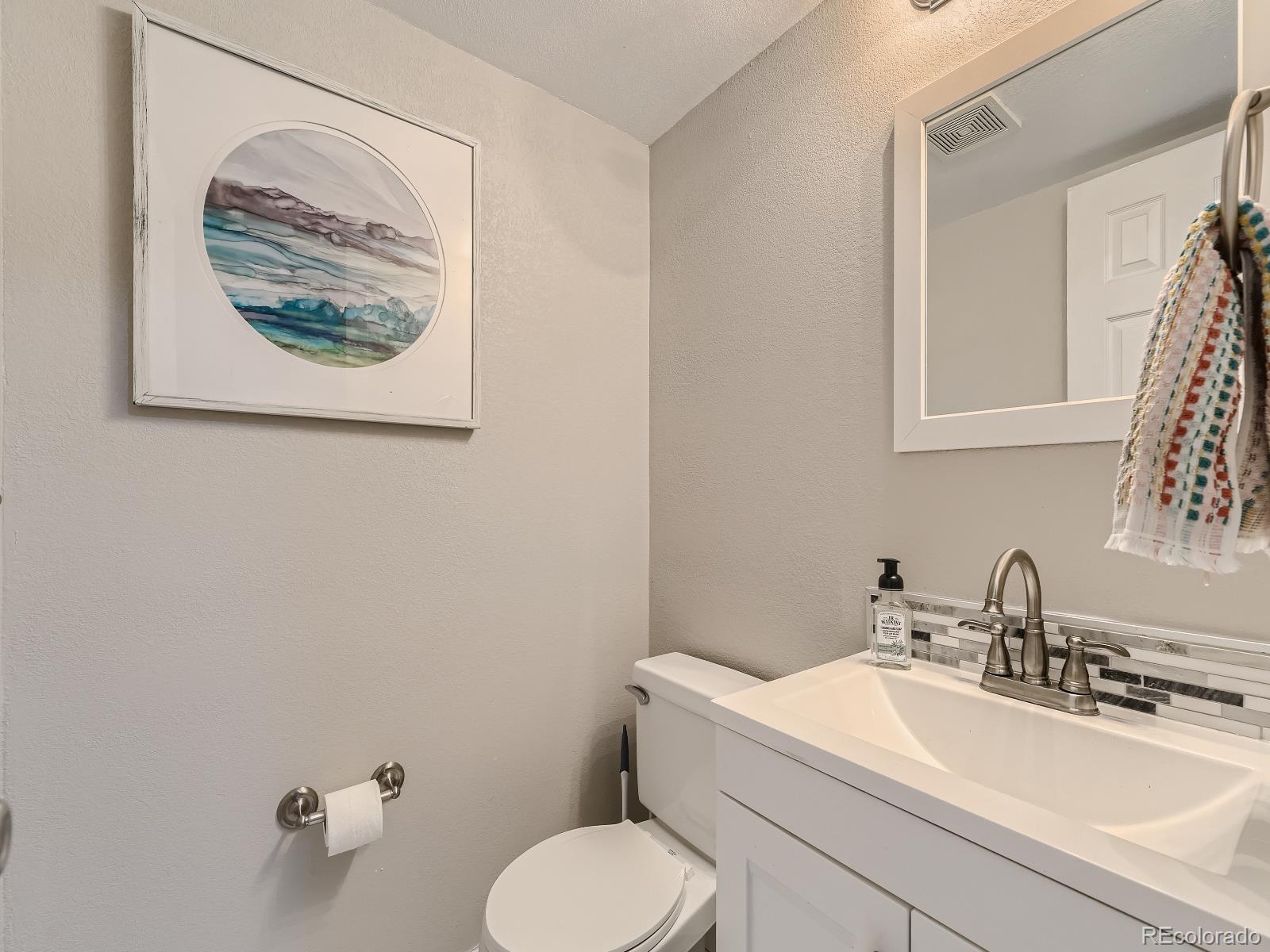 9648 Pendleton Drive Highlands Ranch, CO 80126 - Photo 11 of 36 Gallery Image 11