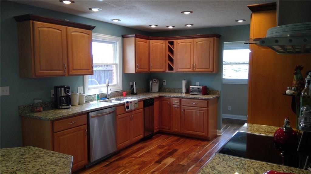 1417 Iron Liege Road Indianapolis, IN 46217 - Photo 3 of 23 Gallery Image 3