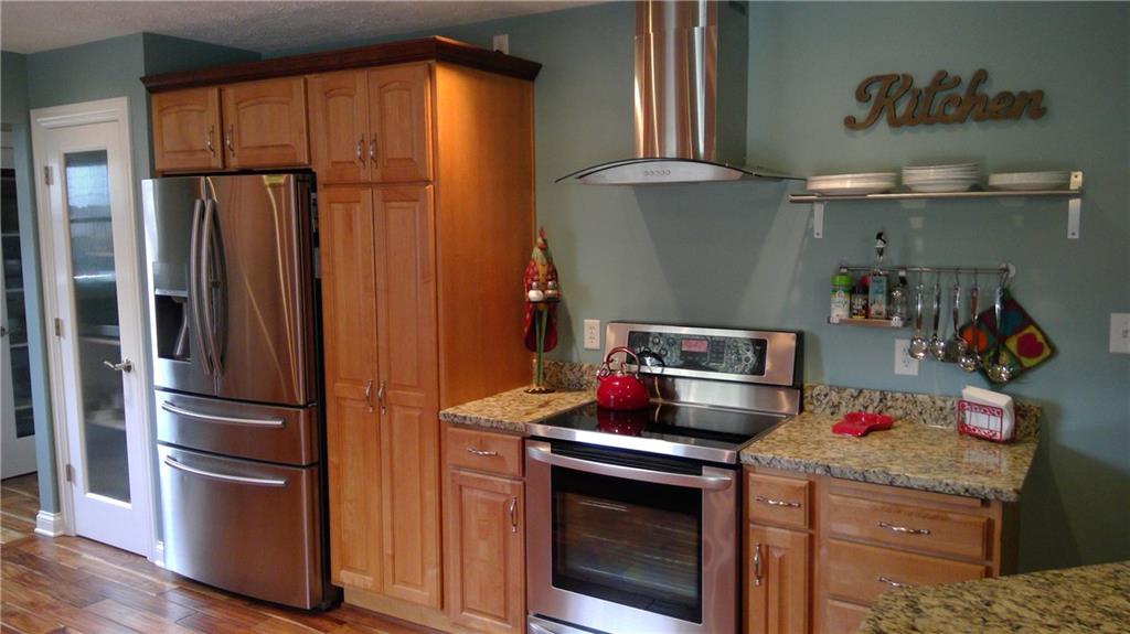 1417 Iron Liege Road Indianapolis, IN 46217 - Photo 4 of 23 Gallery Image 4