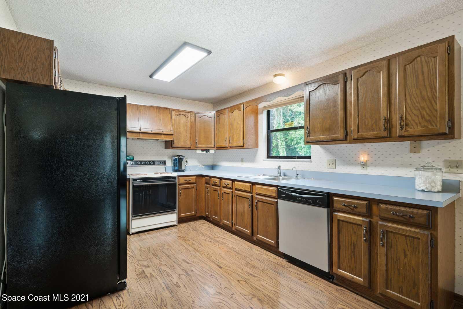 4344 Country Road Melbourne, FL 32934 - Photo 4 of 22 4 - 4344 Country Rd (7)