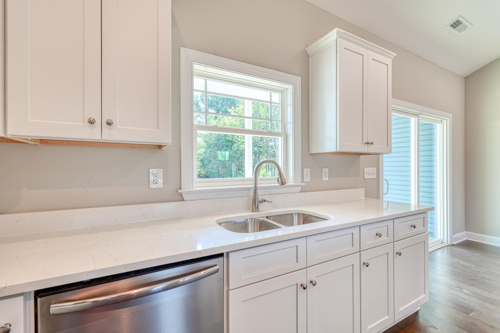 1272 West Rutledge Avenue Gaffney, SC 29341 - Photo 11 of 36 Gallery Image 11