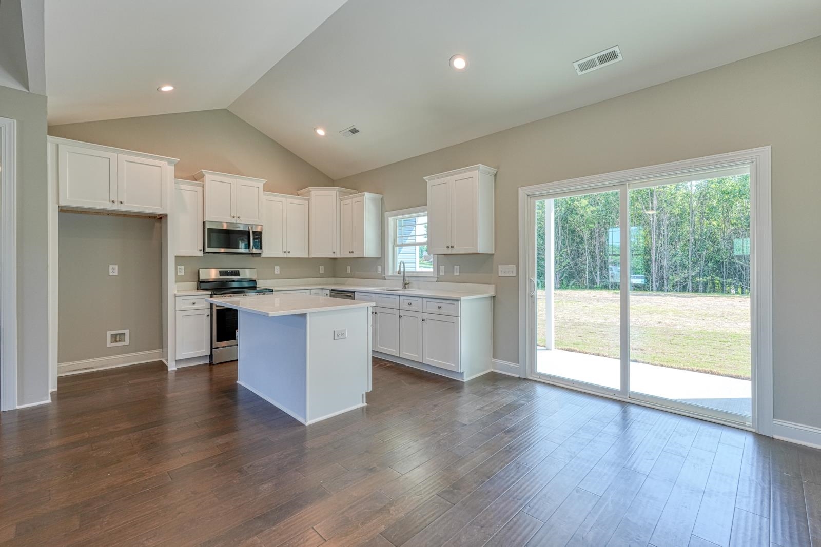 1272 West Rutledge Avenue Gaffney, SC 29341 - Photo 6 of 36 Gallery Image 6
