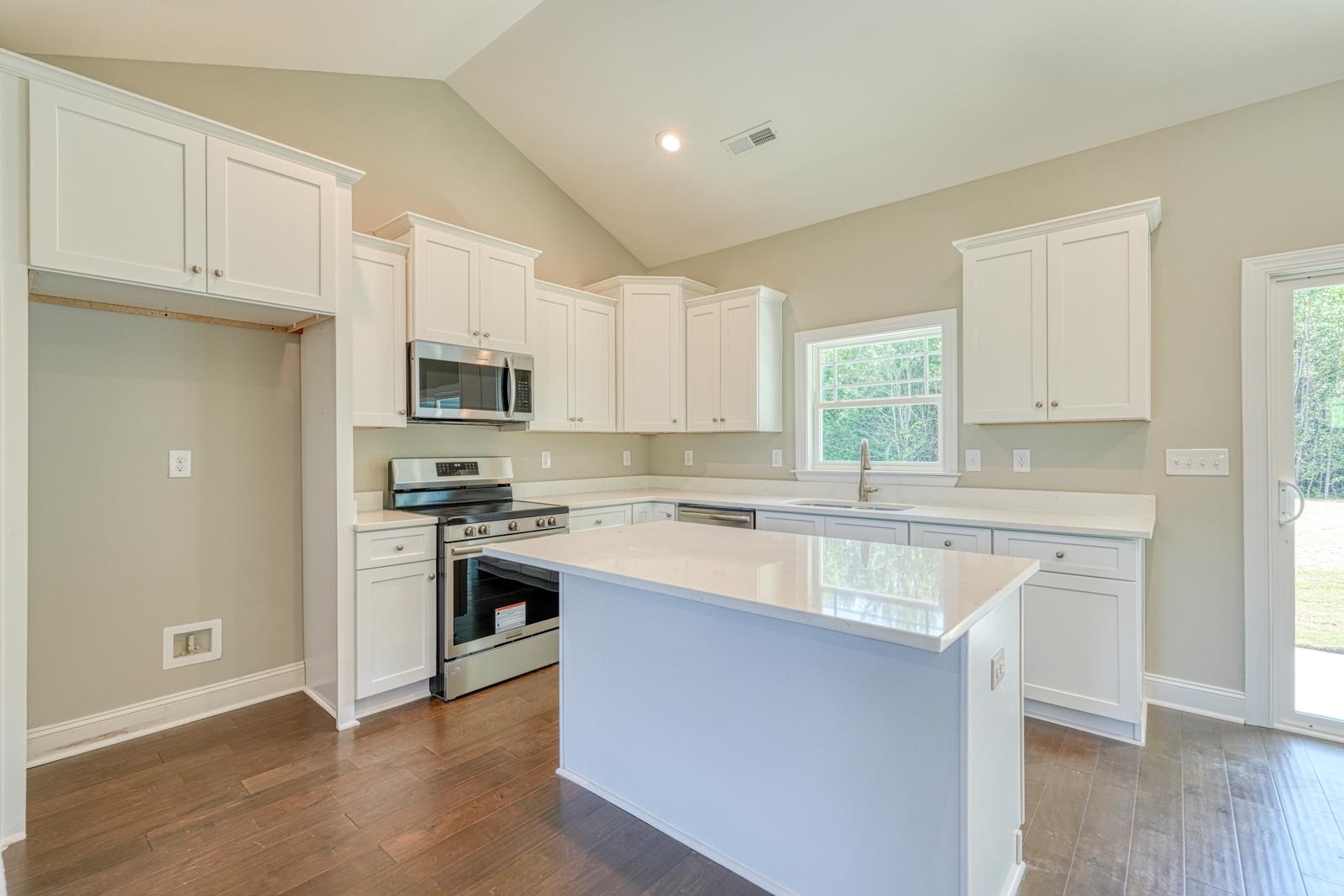 1272 West Rutledge Avenue Gaffney, SC 29341 - Photo 7 of 36 Gallery Image 7