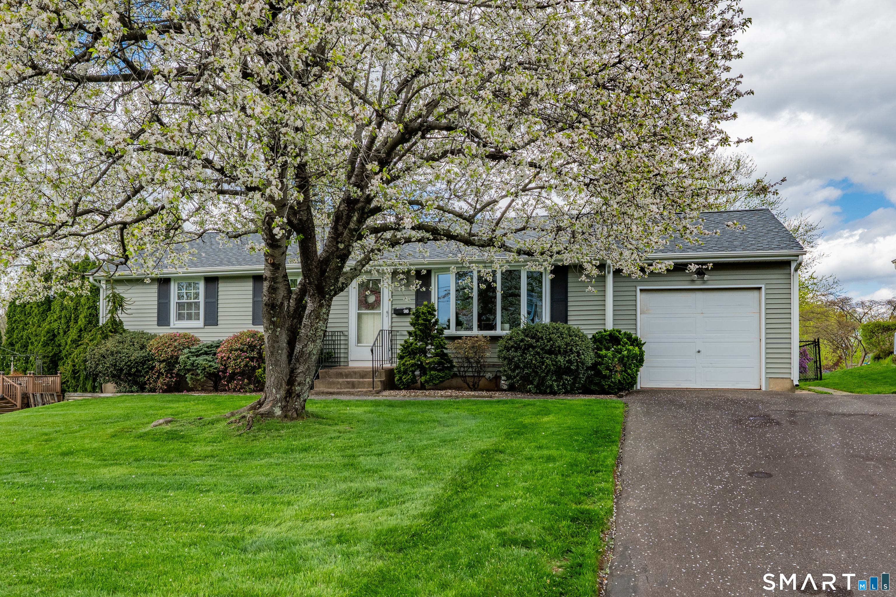 98 Saddle Hill Road Newington, CT 06111 - Photo 1 of 1
