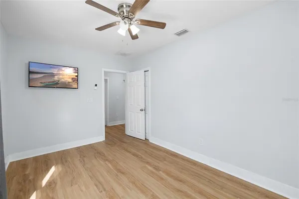 $3,400 | 2606 West Henry Avenue, Tampa, FL 33614