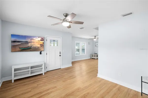 $3,400 | 2606 West Henry Avenue, Tampa, FL 33614