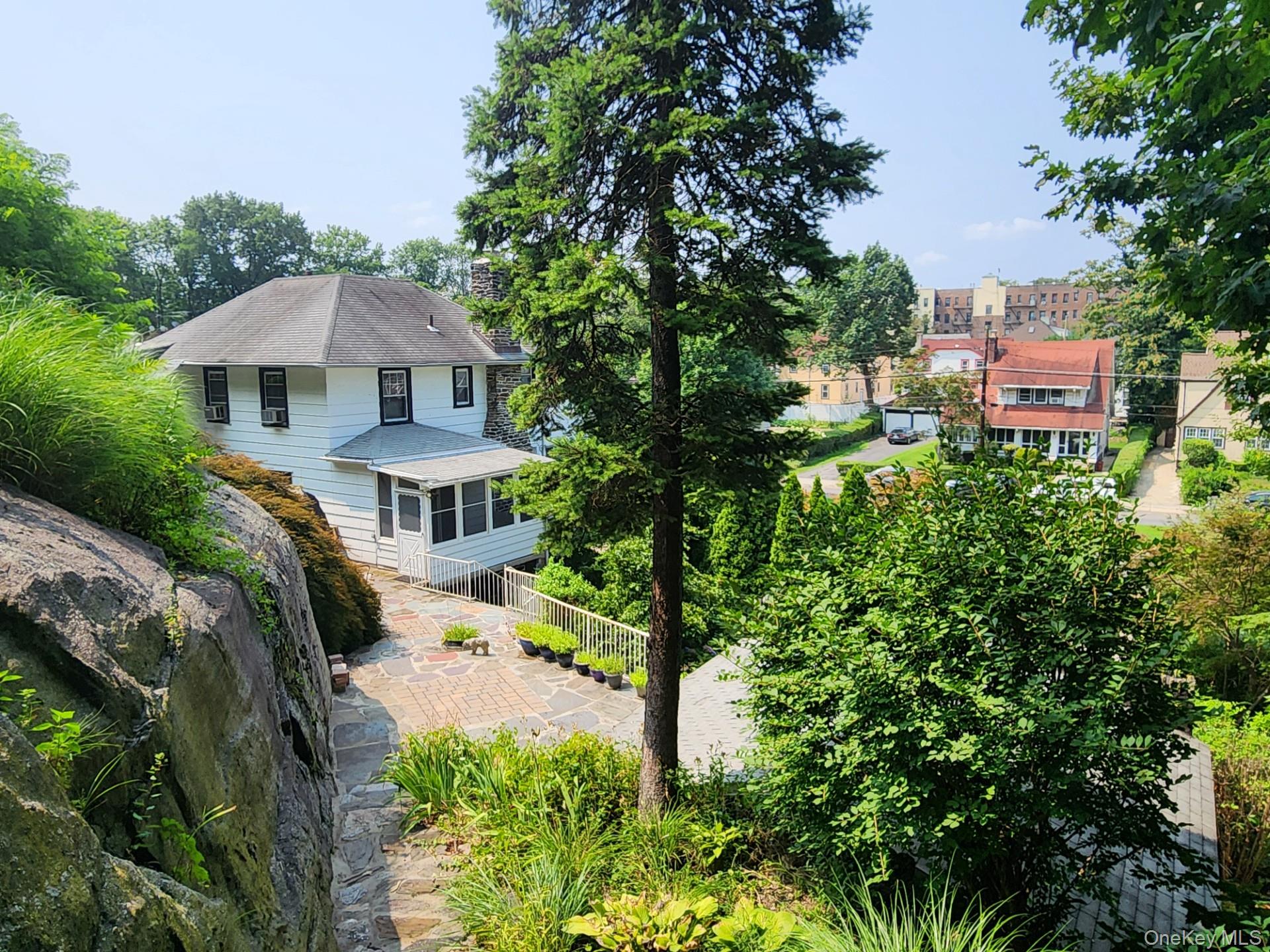 19 Esplanade Mount Vernon, NY 10553 - Photo 20 of 50 a view of a house with a yard and sitting area