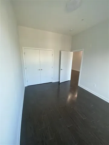 $2,100 | 275 Broadway, Unit 202, Bayonne, NJ 07002