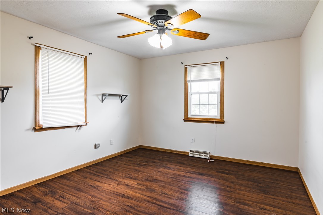 48040 Adams Road Racine, OH 45771 - Photo 16 of 26