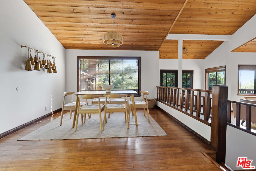 178 Muerdago Road Topanga, CA 90290 - Photo 13 of 75 Gallery Image 13