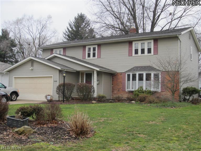 1042 Roland Road Lyndhurst, OH 44124 - Photo 1 of 17