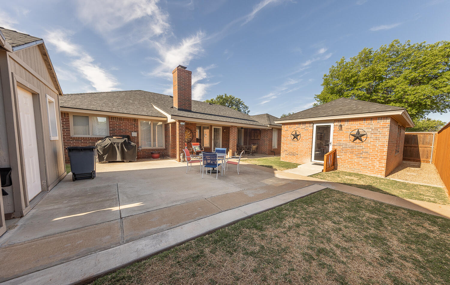 5810 80th Street Lubbock, TX 79424 - Photo 23 of 29 a view of a yard in front of house